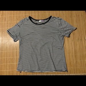Short Sleeve Stripped Tee Shirt